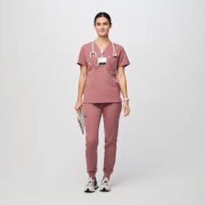 FIGS Mauve Jogger Scrub Set (petite)